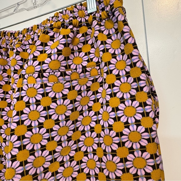 Funky Floral Patterned Pants - Picture 6 of 7